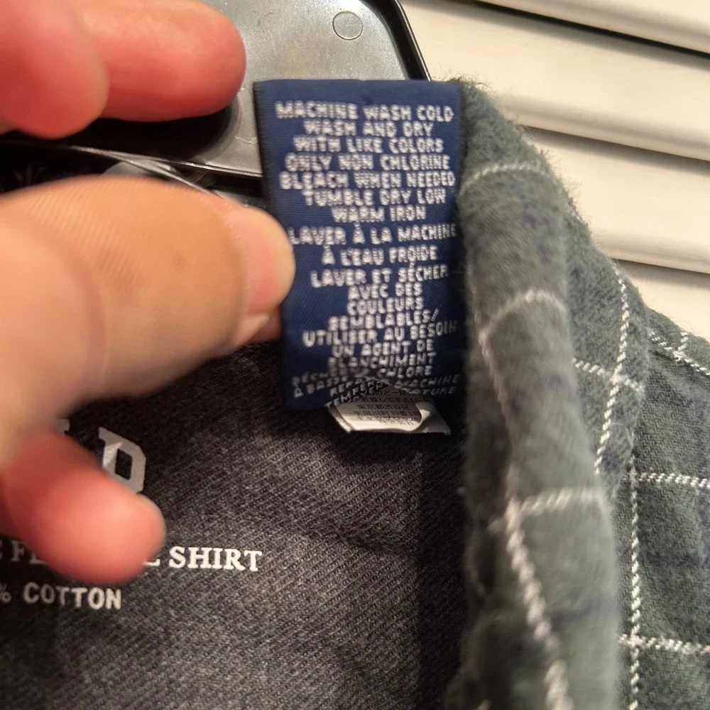 GAP button up